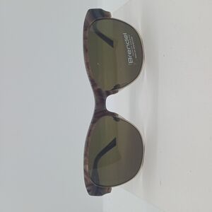 NWOT women's BRENDEL SUNGLASSES 916015